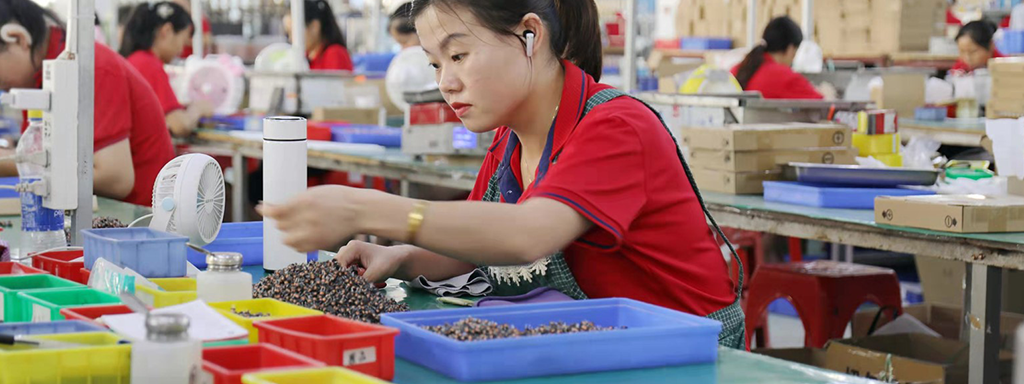 Hunstle Electronics Innovation Drives Value.